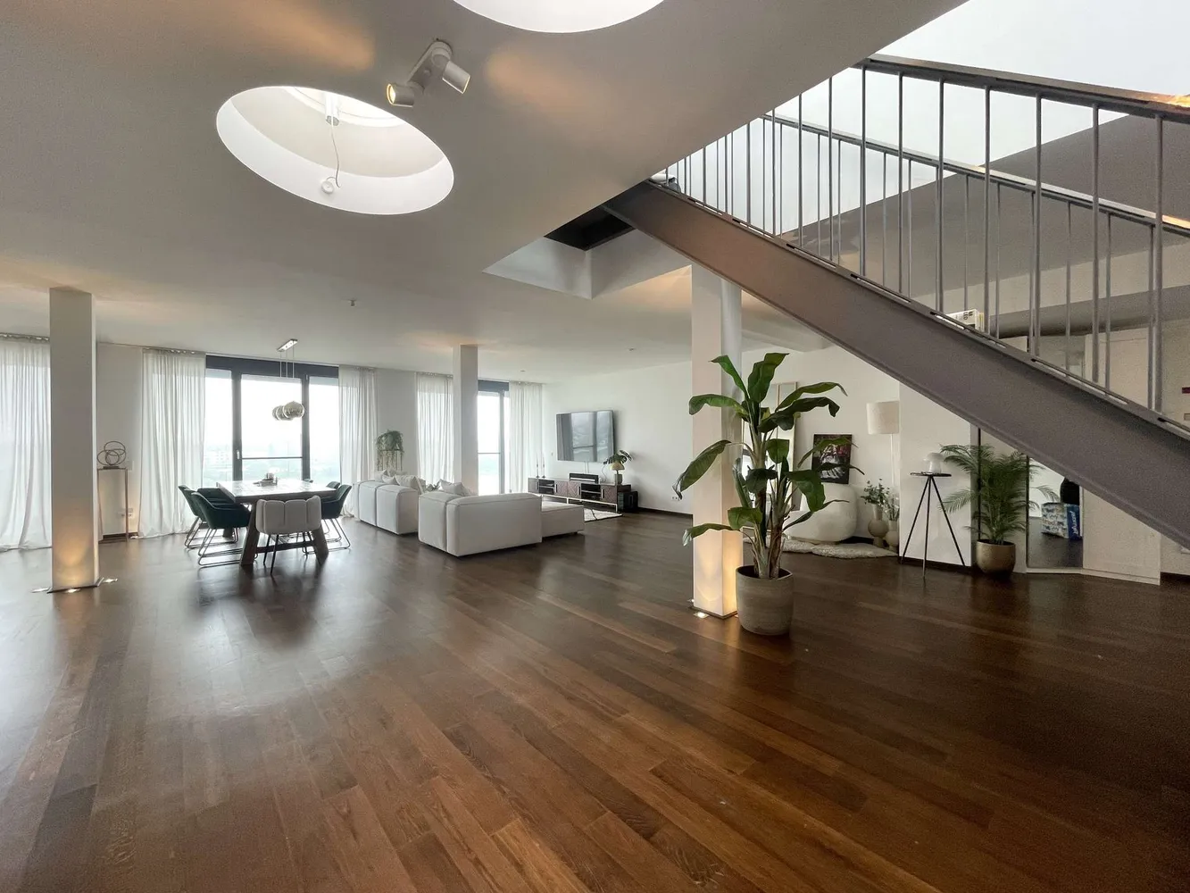 3 Zimmer Wohnung mit 200 m² in Köln – Bild 7