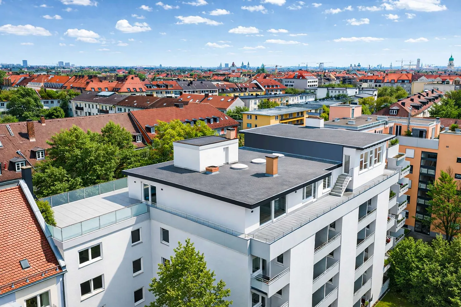 7 Zimmer Wohnung mit 401 m² in München – Bild 4