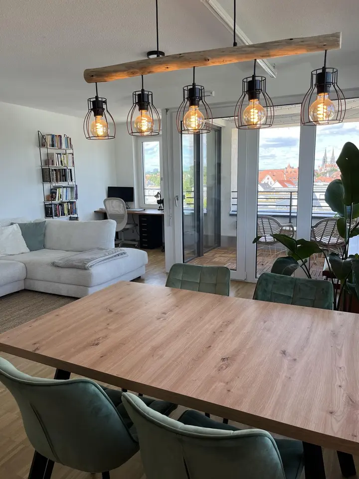 2 Zimmer Wohnung mit 77 m² in Regensburg – Bild 2