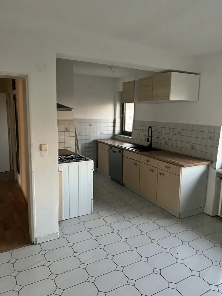 3 Zimmer Wohnung mit 76 m² in Ludwigshafen am Rhein – Bild 1