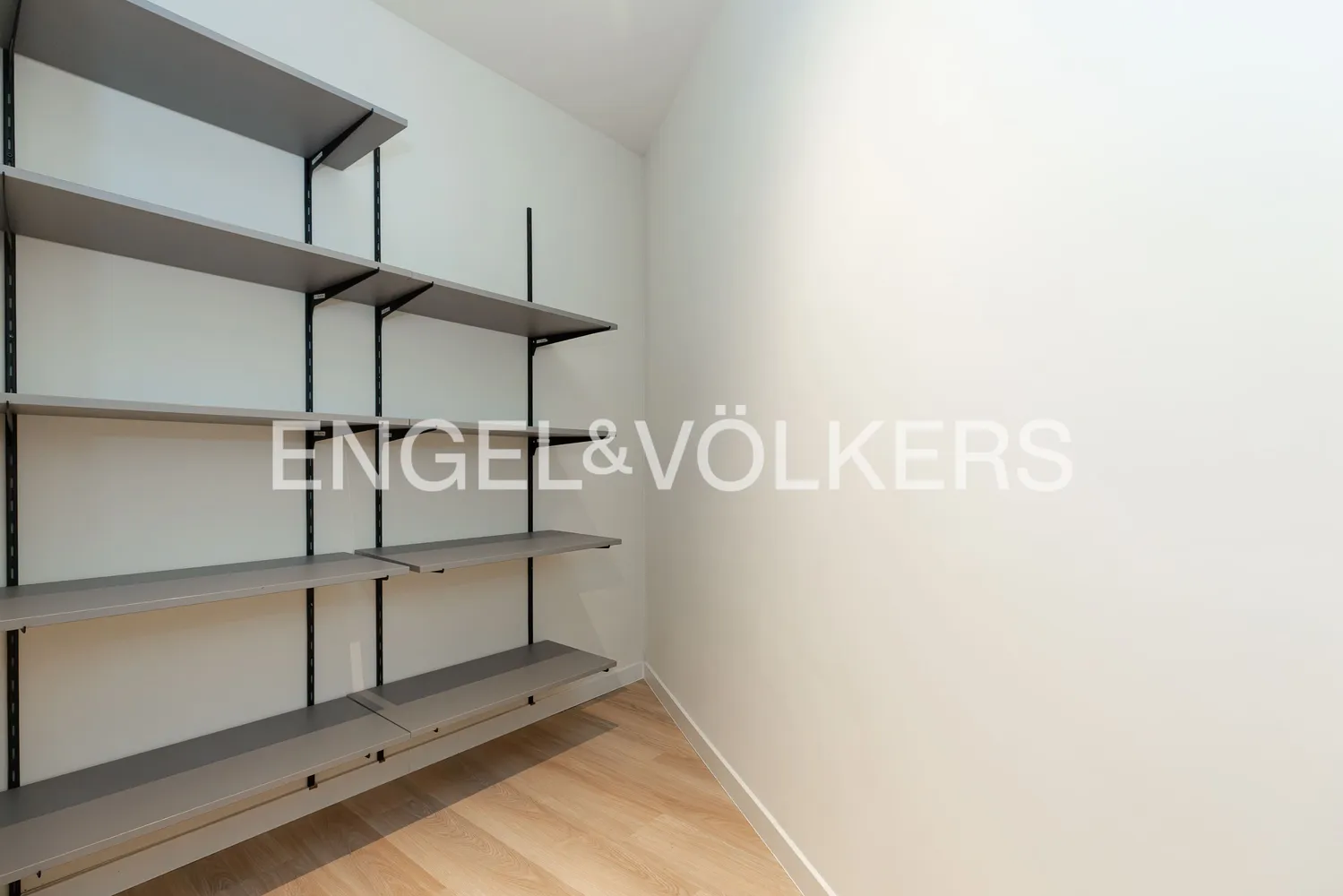 3 room apartment with 104 m² in Frankfurt am Main – Photo 3