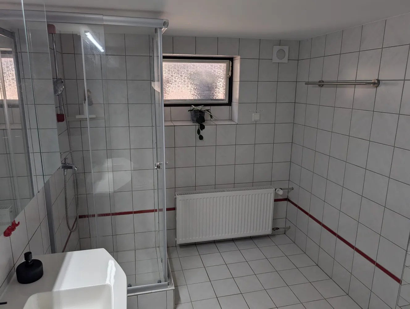 1 Zimmer Wohnung mit 56 m² in Leverkusen – Bild 2