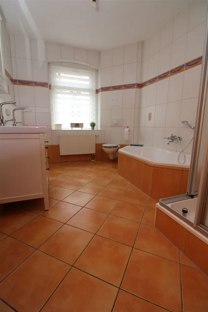 4 Zimmer Wohnung mit 117 m² in Plauen – Bild 6