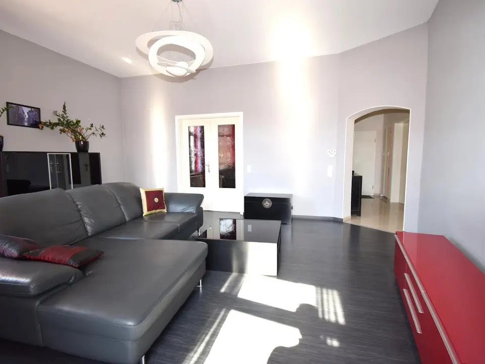 4 Zimmer Wohnung mit 125 m² in Braunschweig – Bild 1