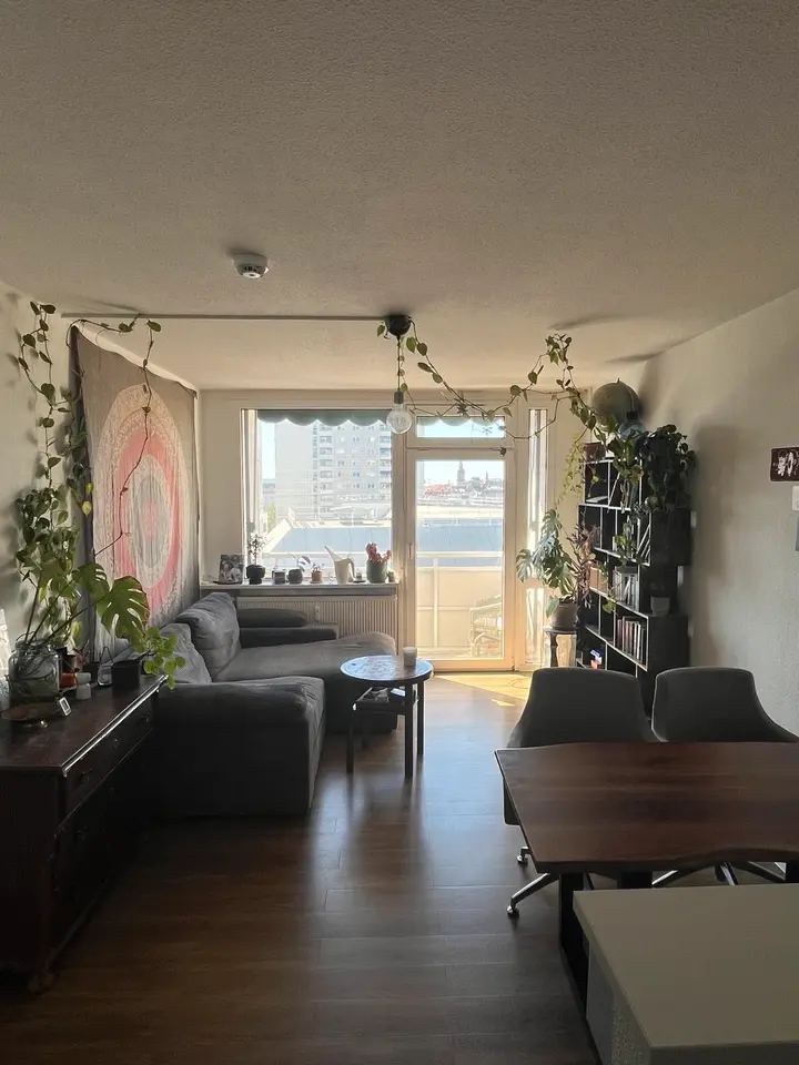 3 Zimmer Wohnung mit 77 m² in Dresden – Bild 1
