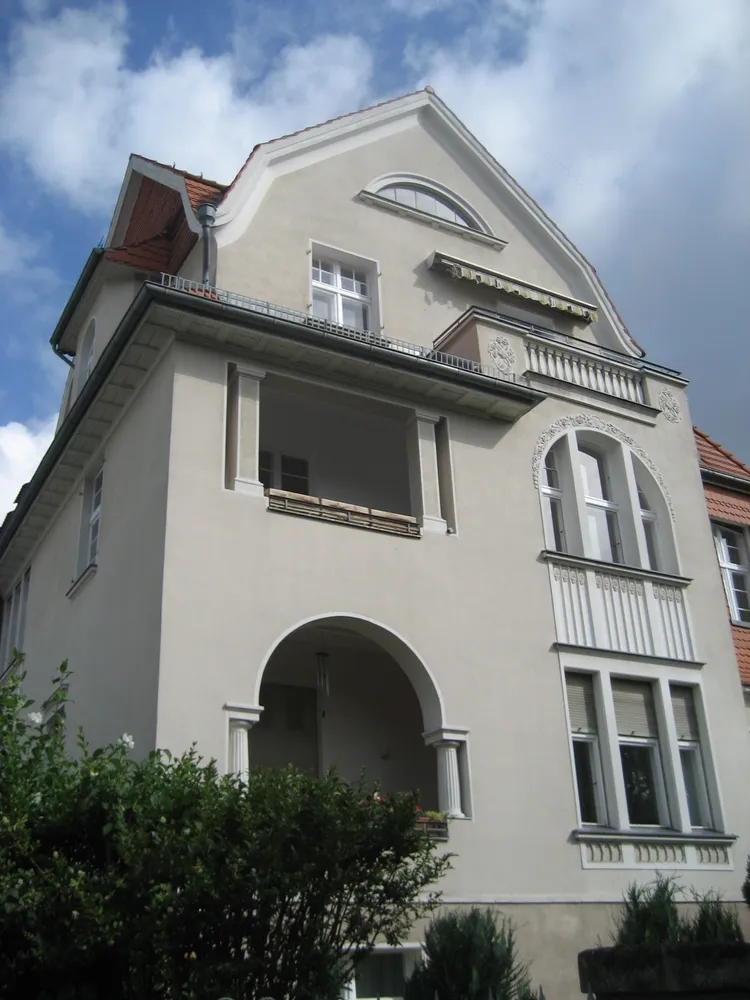 7 Zimmer Wohnung mit 182 m² in Berlin – Bild 1