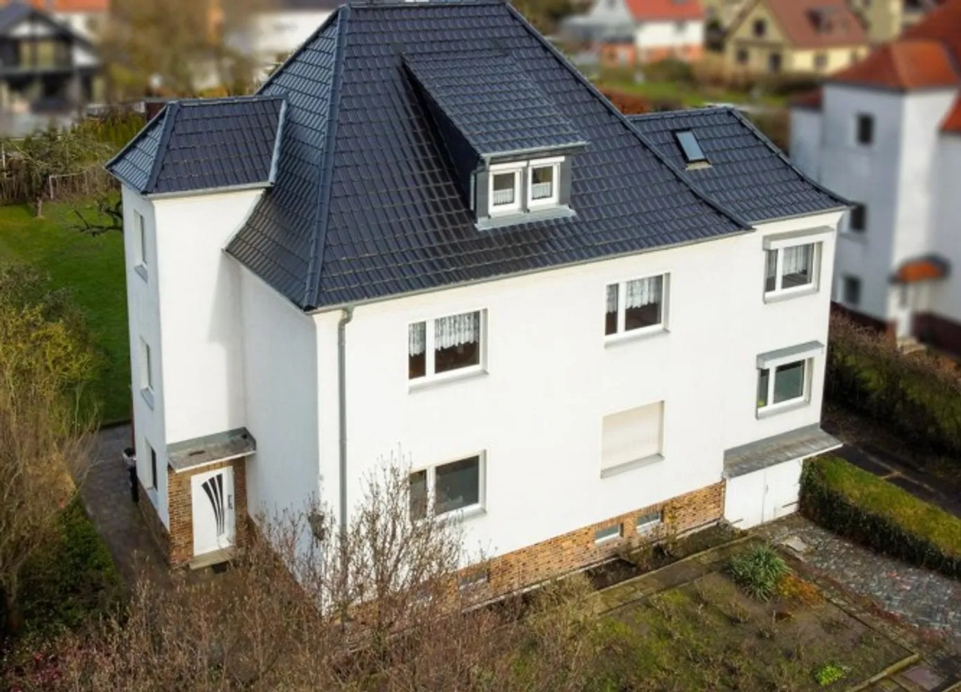 4 Zimmer Wohnung mit 97 m² in Halle (Saale) – Bild 2
