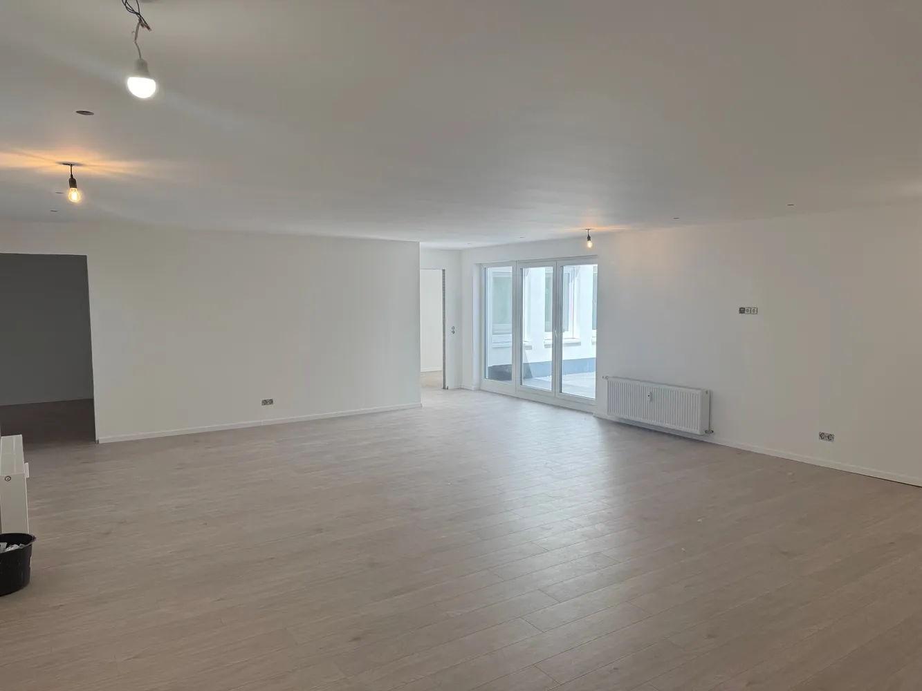 8 Zimmer Wohnung mit 328 m² in Düsseldorf – Bild 9