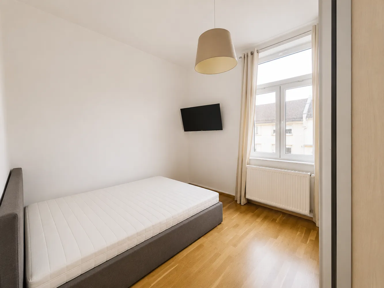 5 Zimmer Wohnung mit 150 m² in Frankfurt am Main – Bild 5