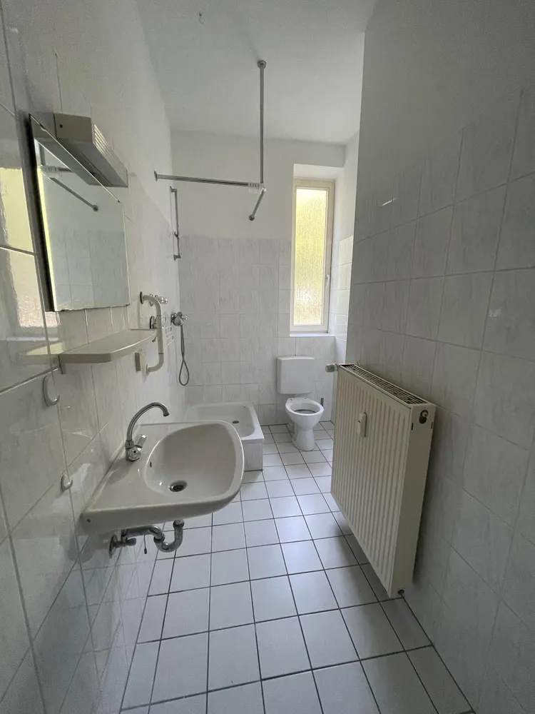 1 room apartment with 30 m² in Würzburg – Photo 6