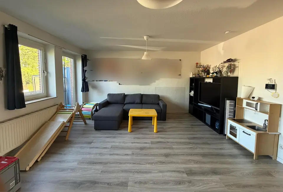 4 Zimmer Wohnung mit 95 m² in Leer – Bild 2