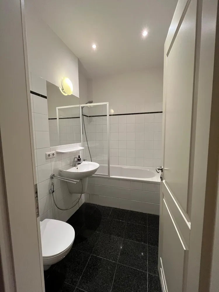 2 Zimmer Wohnung mit 60 m² in Berlin – Bild 11