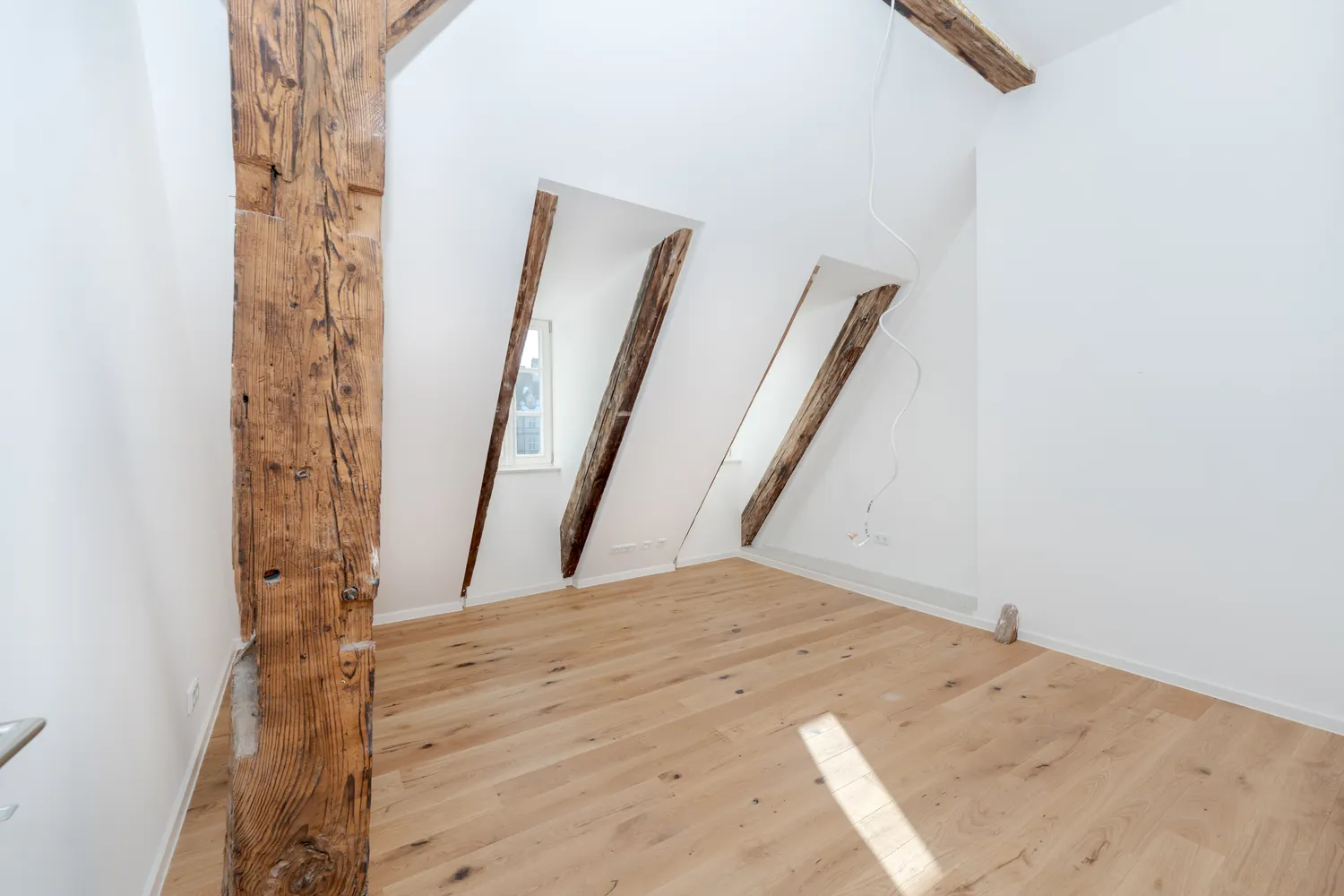 2 Zimmer Wohnung mit 217 m² in Straubing – Bild 9