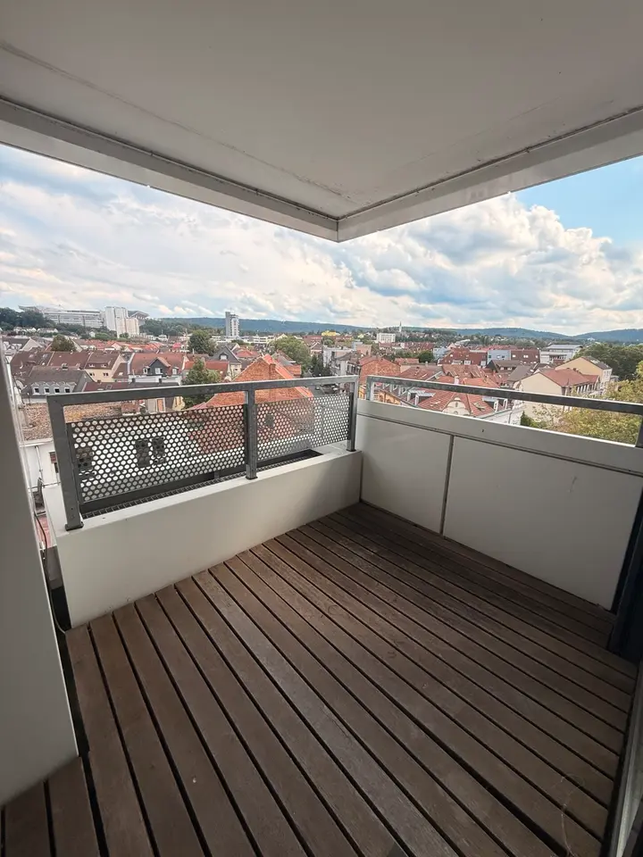 2 Zimmer Wohnung mit 121 m² in Kaiserslautern – Bild 3