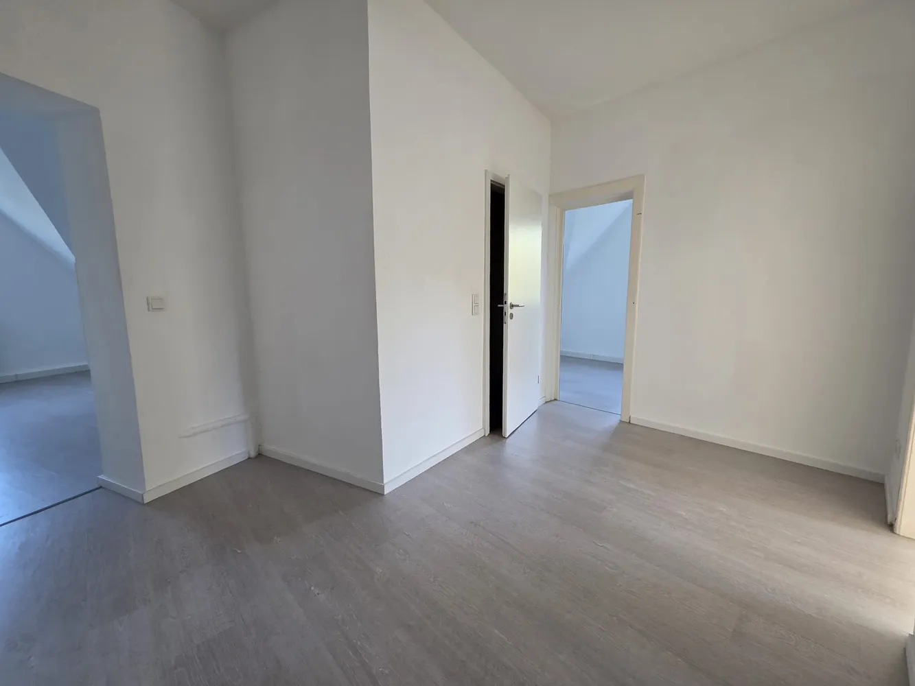 3 Zimmer Wohnung mit 85 m² in Solingen – Bild 9
