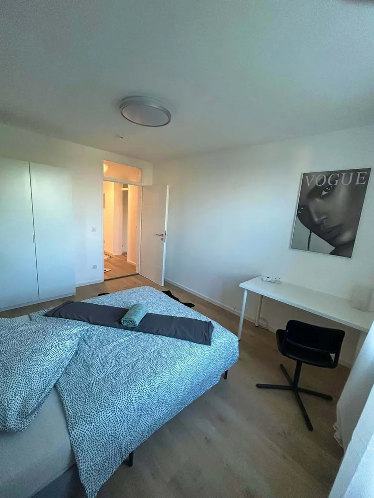 Shared room with 13 m² in Munich – Photo 2