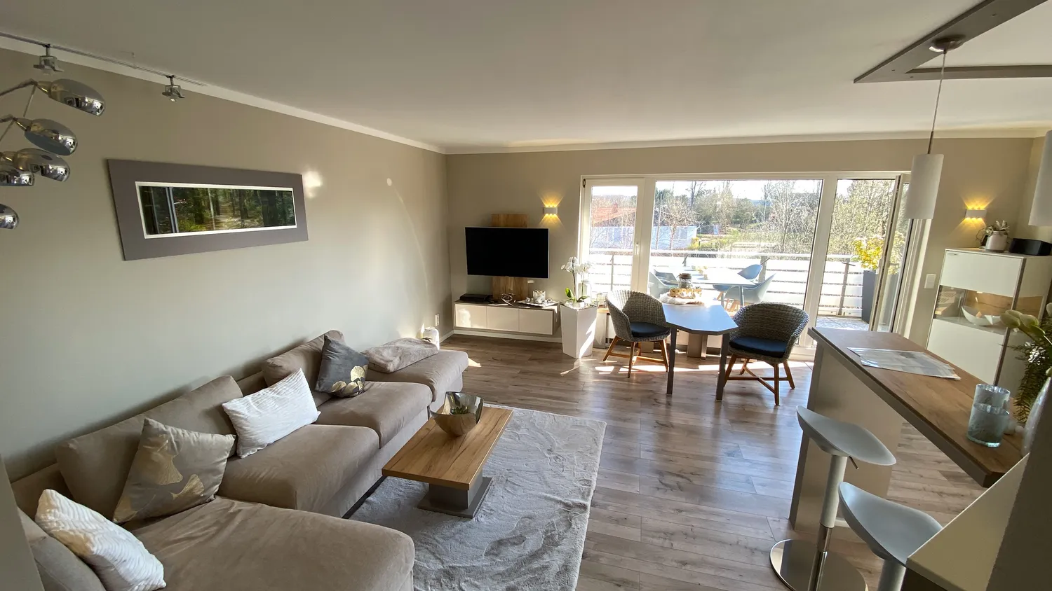 2 Zimmer Wohnung mit 75 m² in Wuppertal – Bild 2