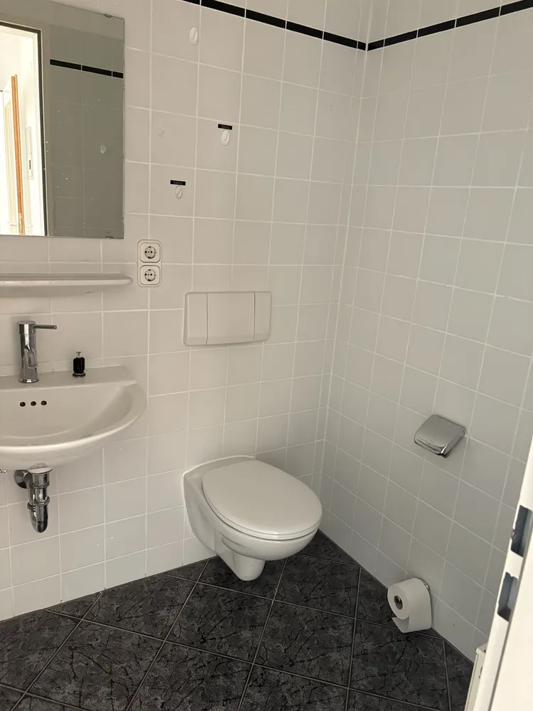 3 Zimmer Wohnung mit 85 m² in Regensburg – Bild 2