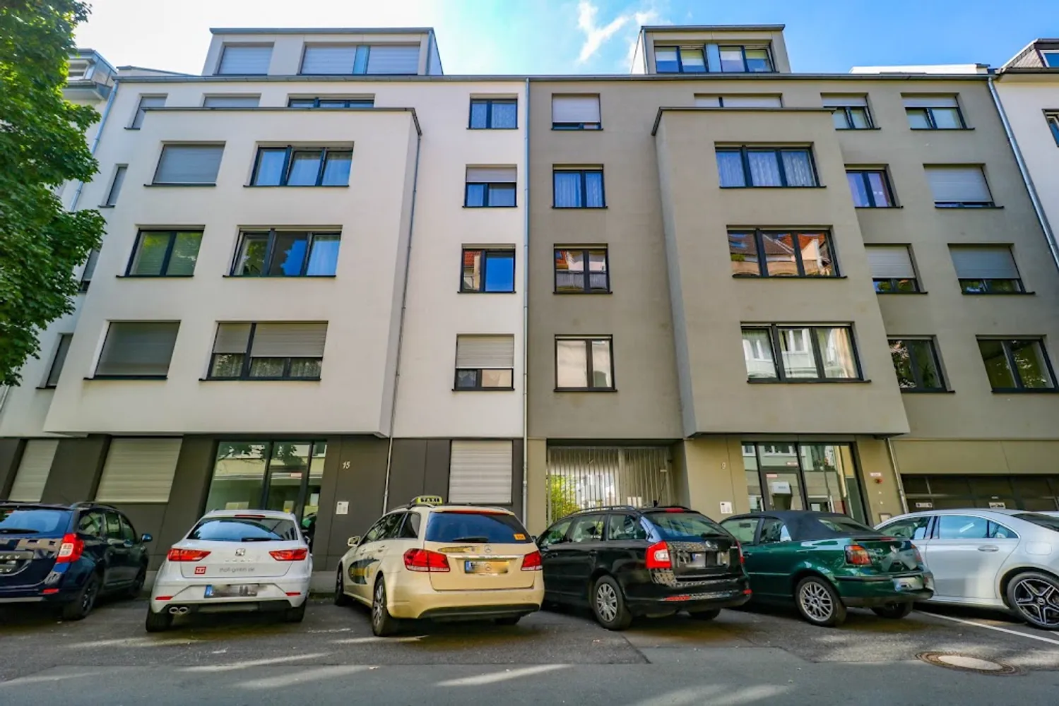 3 room apartment with 93 m² in Düsseldorf – Photo 2