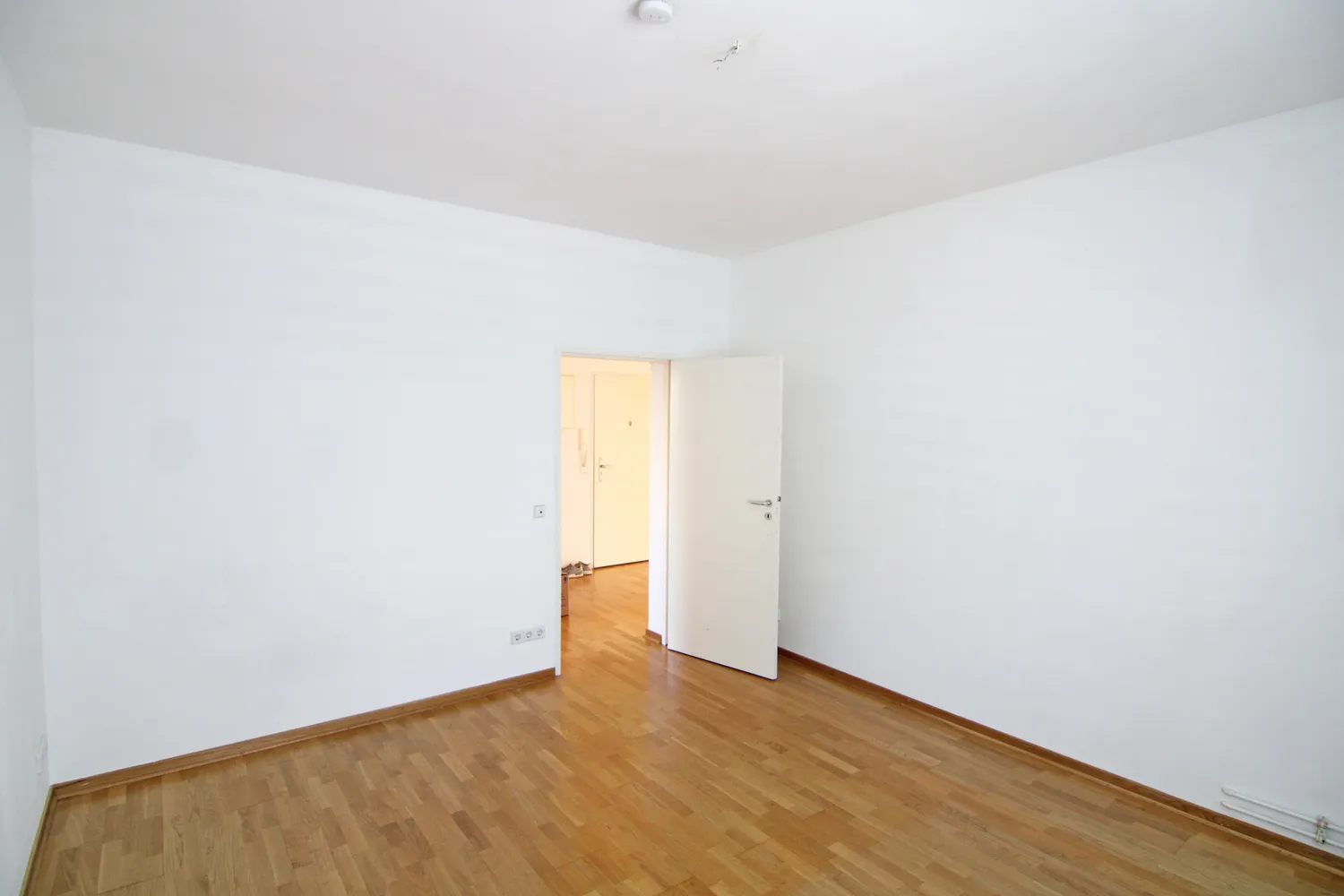 6 Zimmer Wohnung mit 143 m² in Berlin – Bild 10