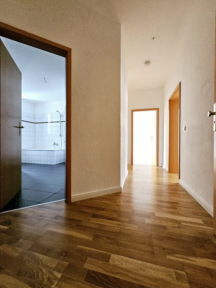 2 room apartment with 70 m² in Chemnitz – Photo 3