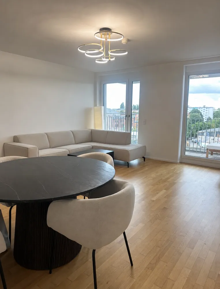 2 Zimmer Wohnung mit 65 m² in Berlin – Bild 1