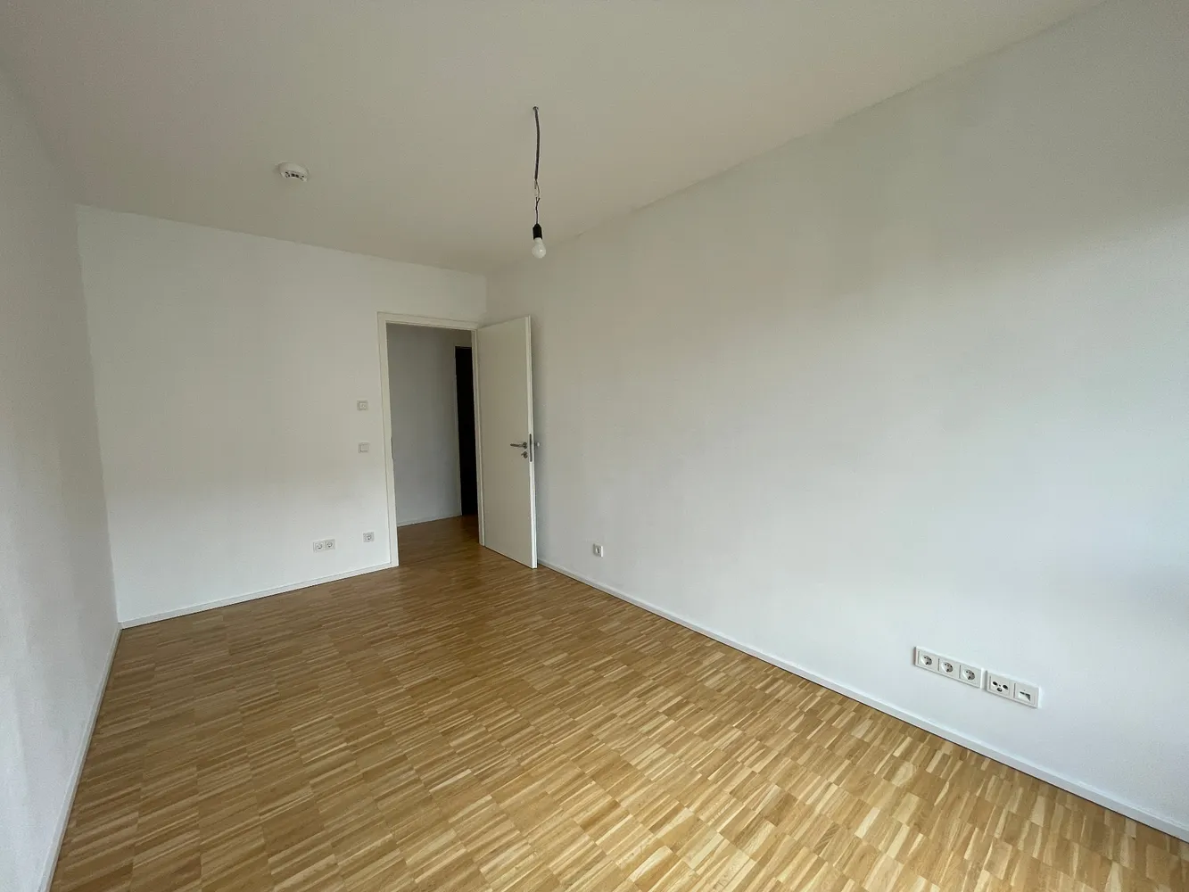 5 Zimmer Wohnung mit 113 m² in Nürnberg – Bild 8