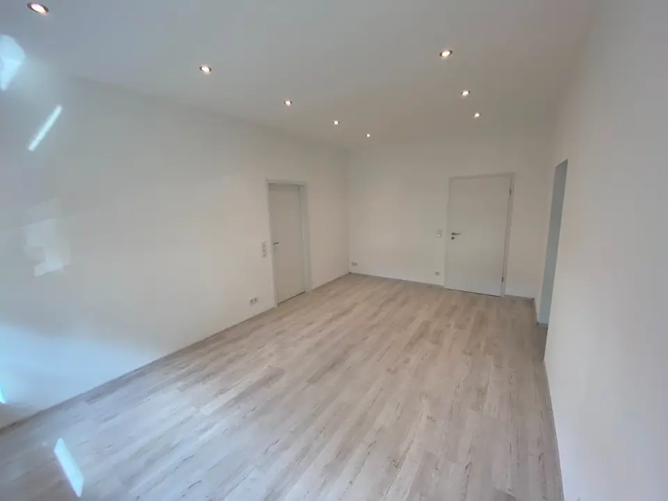 3 Zimmer Wohnung mit 75 m² in Solingen – Bild 2