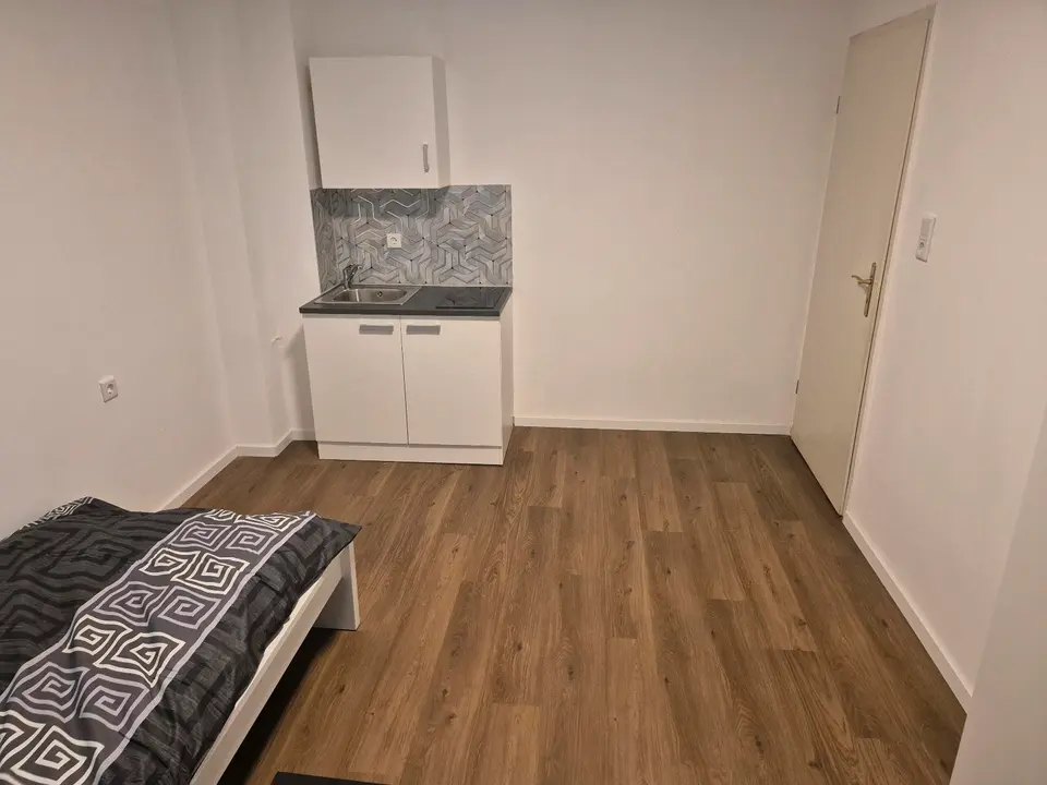 8 Zimmer Wohnung mit 150 m² in Bremen – Bild 3
