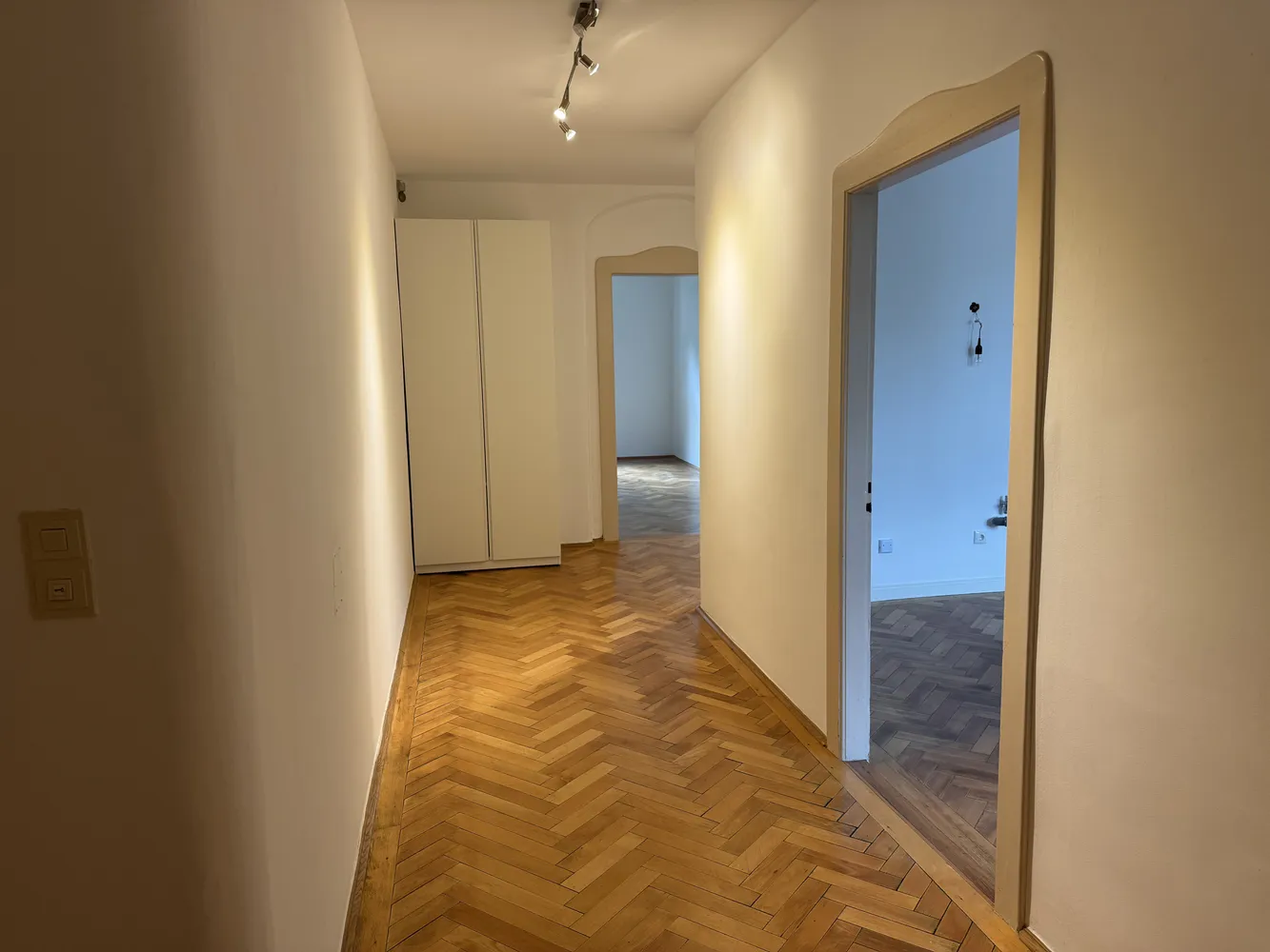 3 Zimmer Wohnung mit 90 m² in München – Bild 2