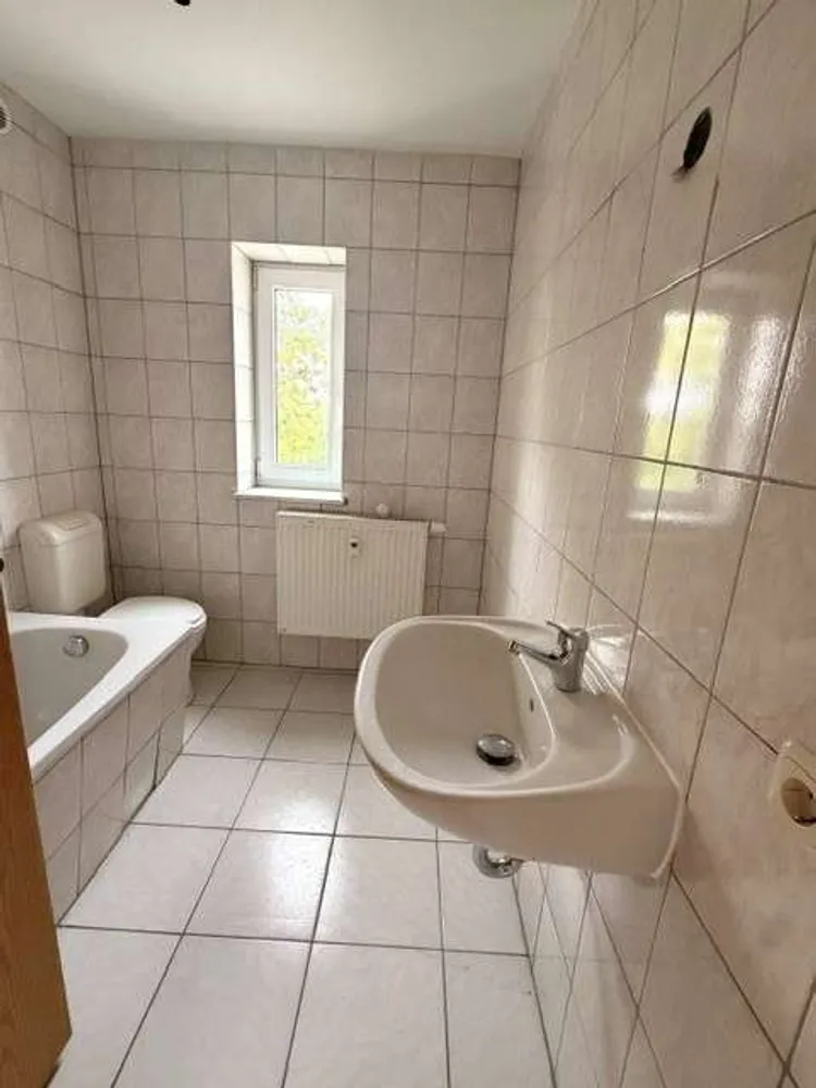 4 Zimmer Wohnung mit 94 m² in Plauen – Bild 11