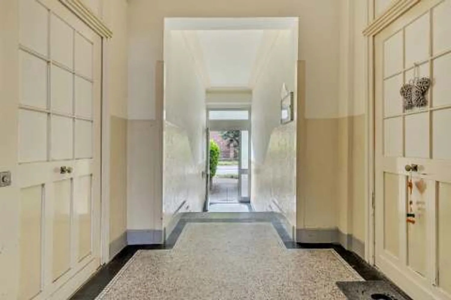4 Zimmer Wohnung mit 124 m² in Karlsruhe – Bild 8