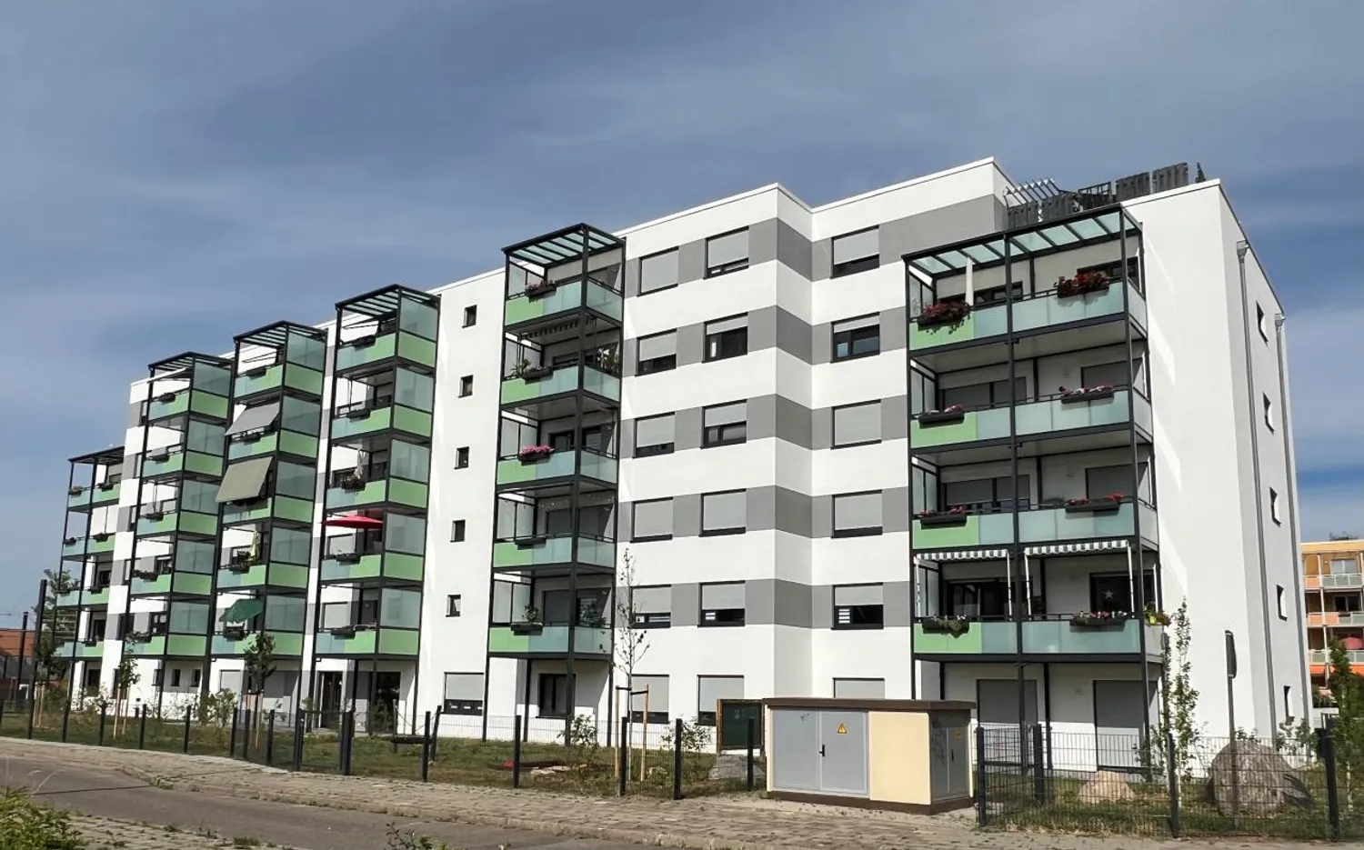 4 Zimmer Wohnung mit 102 m² in Magdeburg – Bild 1