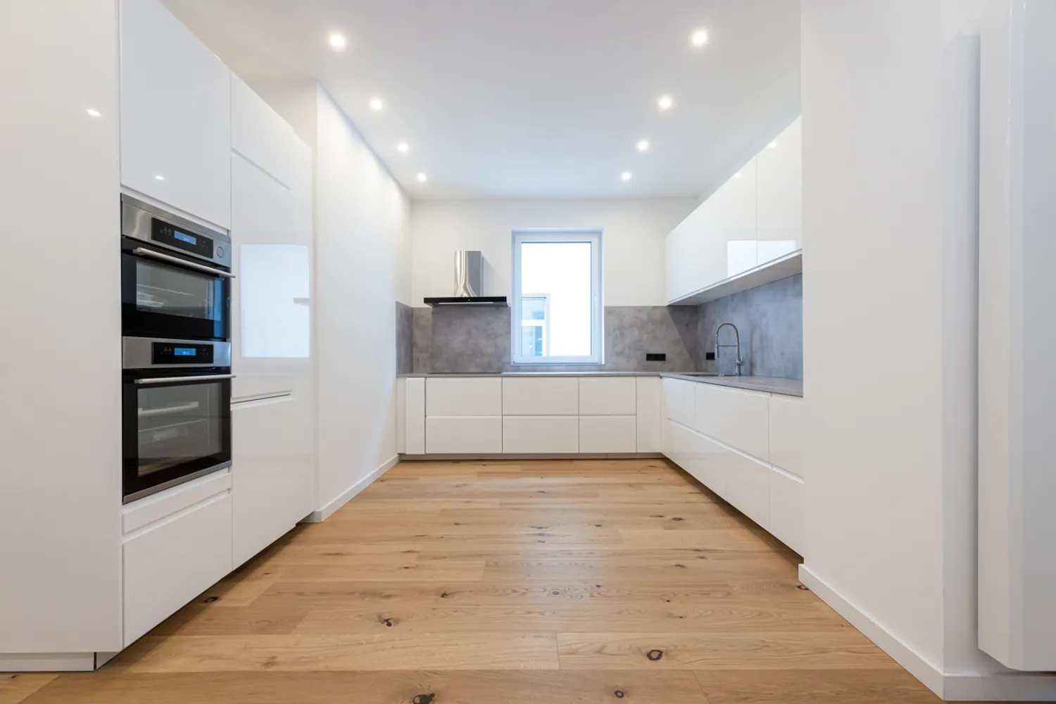 5 Zimmer Wohnung mit 160 m² in Frankfurt am Main – Bild 3