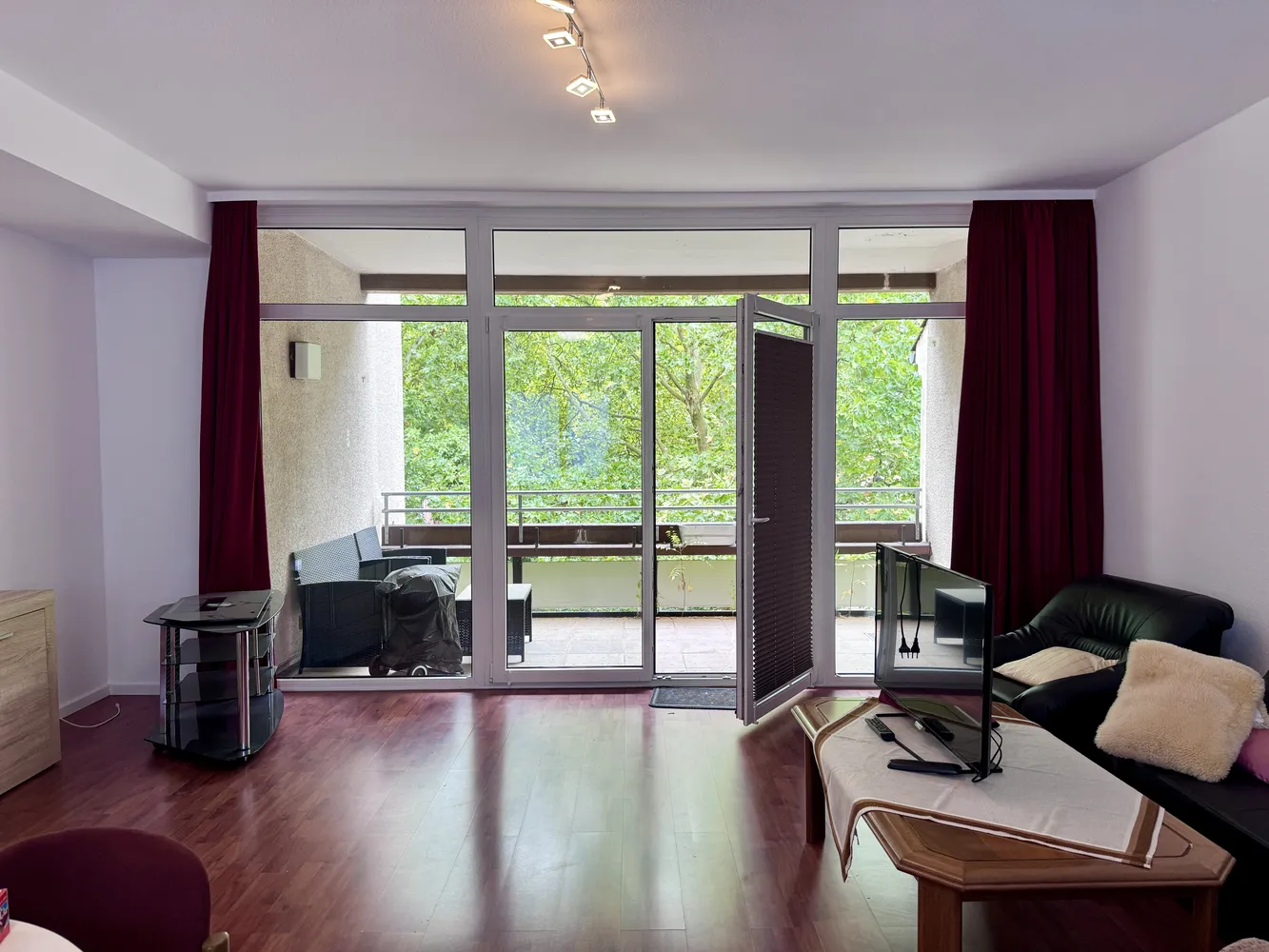 3 Zimmer Wohnung mit 116 m² in Frankfurt am Main – Bild 1