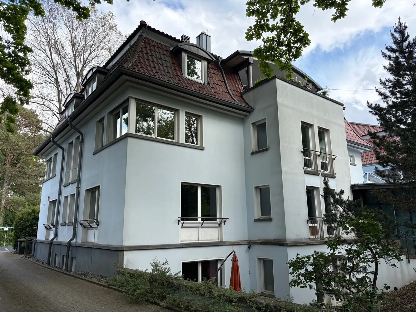 5 Zimmer Wohnung mit 195 m² in Dresden – Bild 1