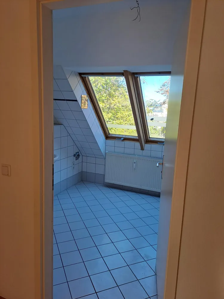 2 Zimmer Wohnung mit 92 m² in Berlin – Bild 12
