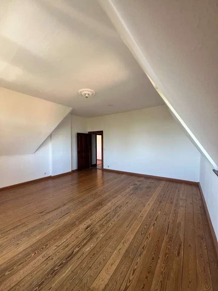 3 Zimmer Wohnung mit 120 m² in Wiesbaden – Bild 6