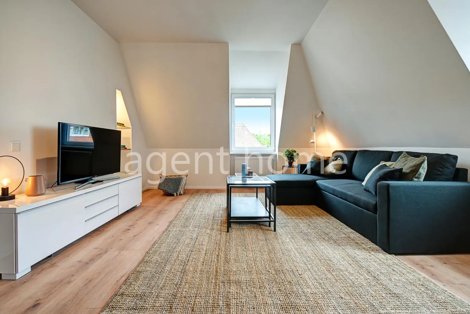 2 Zimmer Wohnung mit 70 m² in Stuttgart – Bild 2