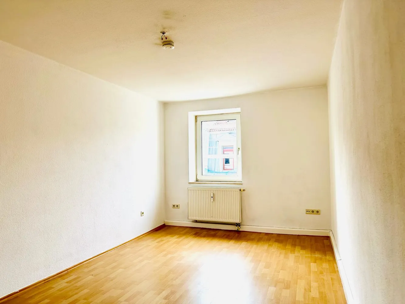 6 Zimmer Wohnung mit 125 m² in Nürnberg – Bild 3