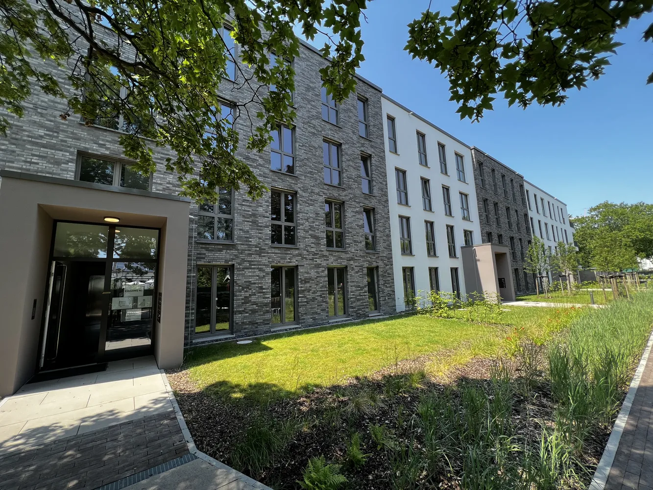 2 Zimmer Wohnung mit 64 m² in Frankfurt am Main – Bild 1
