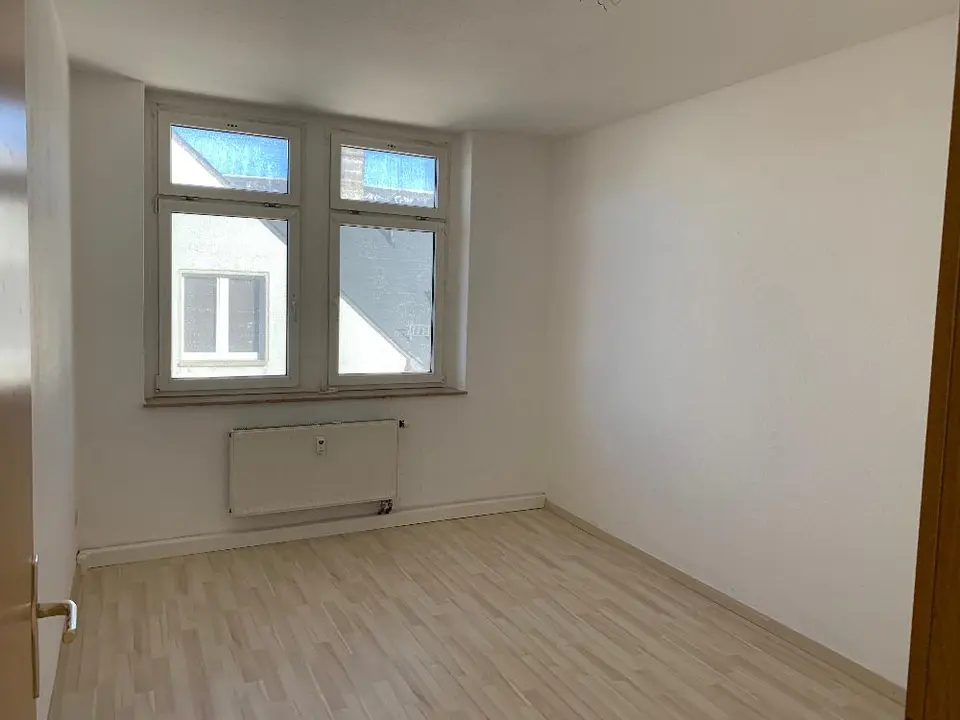 3 Zimmer Wohnung mit 68 m² in Limbach-Oberfrohna – Bild 2
