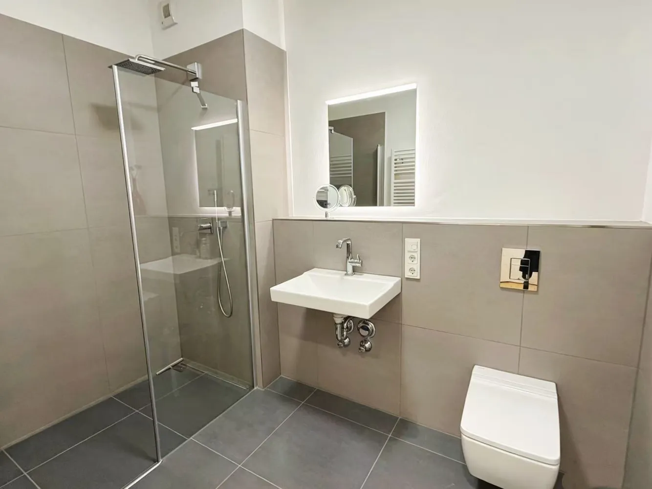 2 Zimmer Wohnung mit 70 m² in Düsseldorf – Bild 7