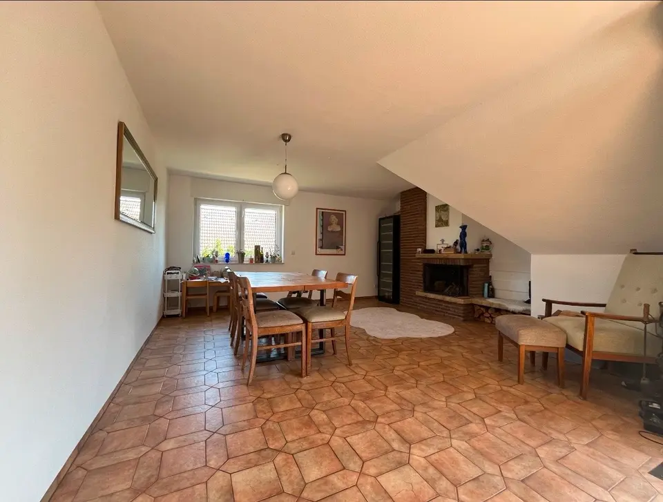 3 Zimmer Wohnung mit 100 m² in Krefeld – Bild 4