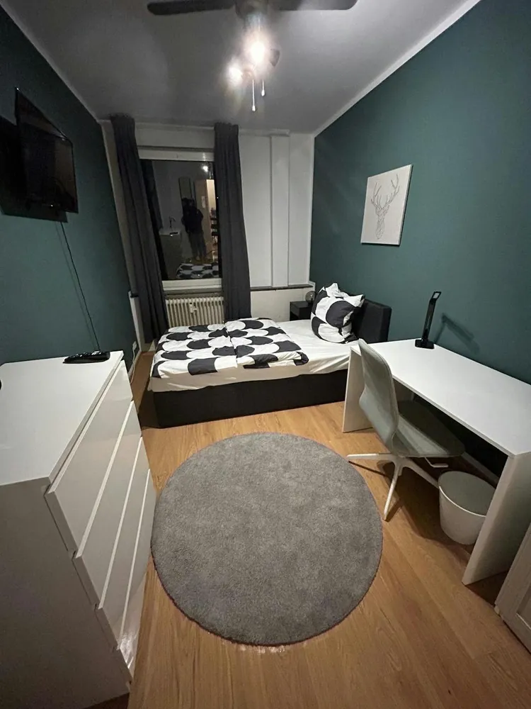 WG-Zimmer mit 13 m² in Frankfurt am Main – Bild 1