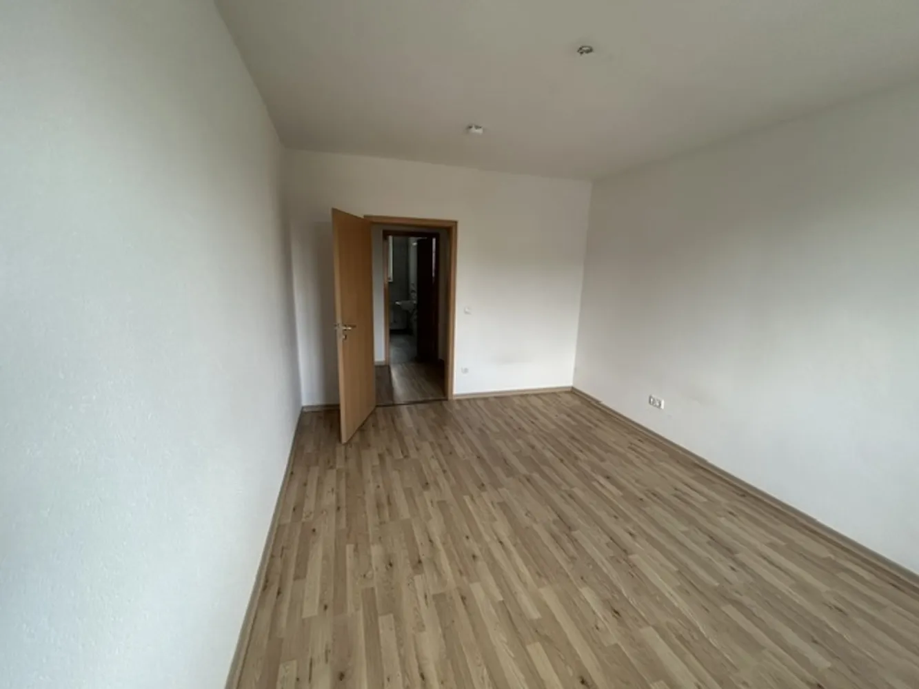 2 Zimmer Wohnung mit 58 m² in Chemnitz – Bild 3