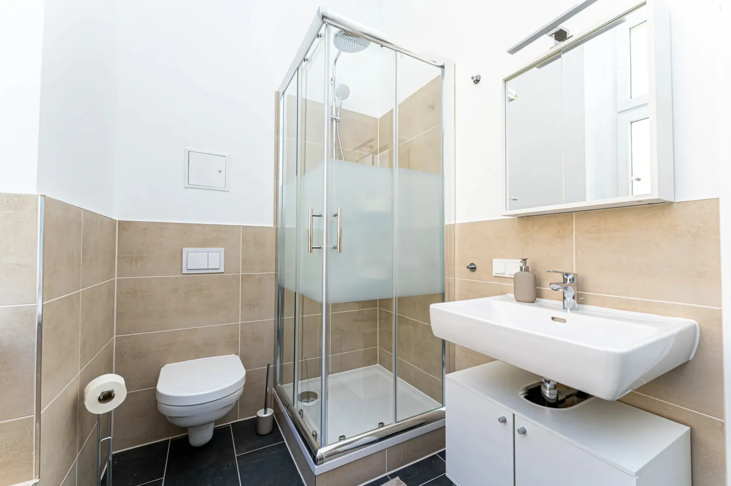 Shared room with 14 m² in Berlin – Photo 9