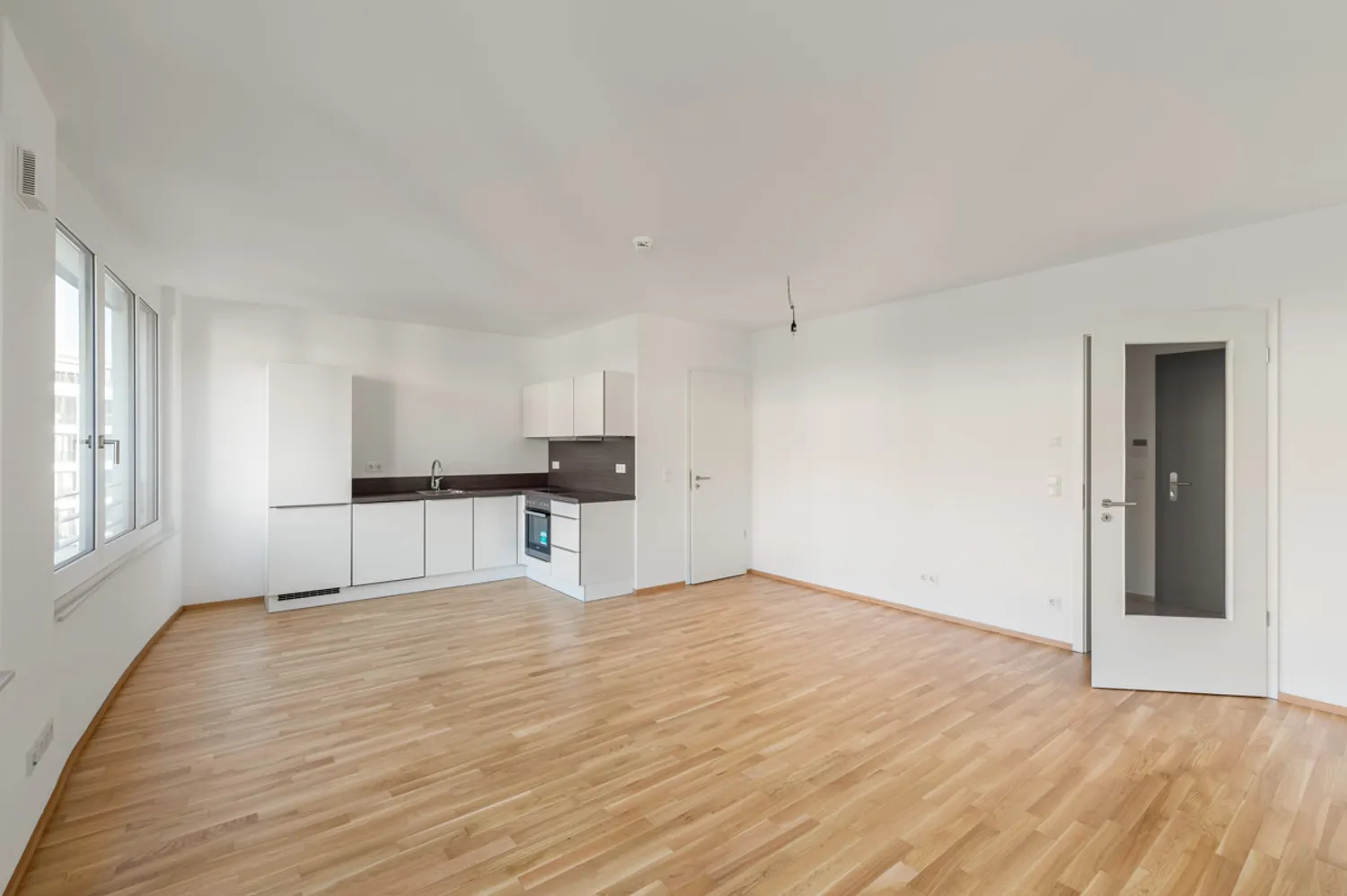 2 Zimmer Wohnung mit 65 m² in Dresden – Bild 1