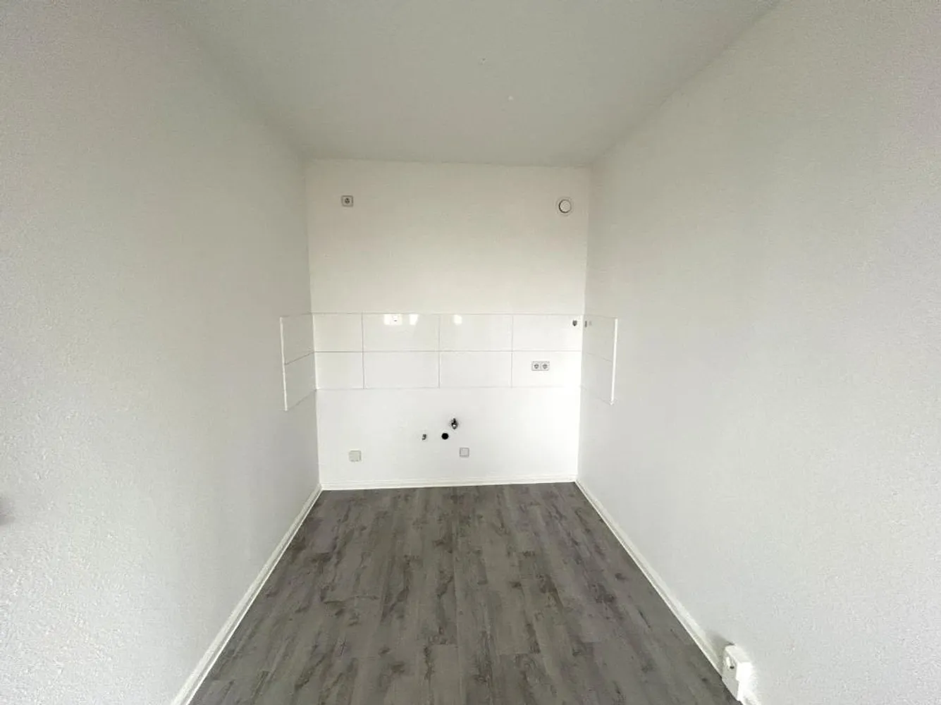 4 Zimmer Wohnung mit 70 m² in Halle (Saale) – Bild 8