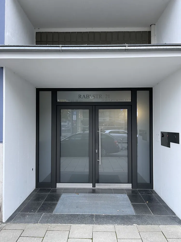 3 room apartment with 83 m² in Munich – Photo 2